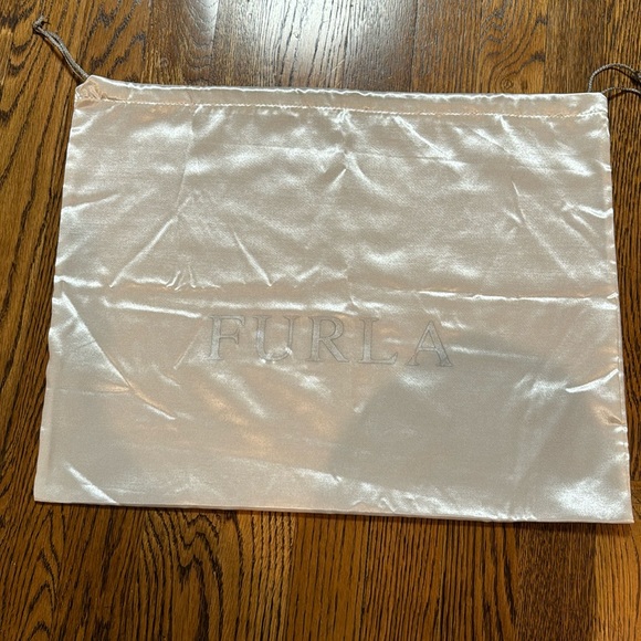 FURLA SATIN LUXURY DUST BAG FOR TRAVEL OR STORAGE - Picture 2 of 3